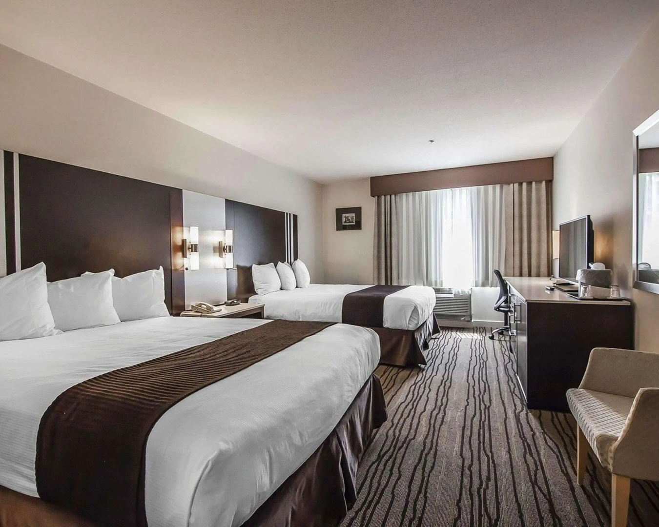 Comfort Hotel Vancouver Airport