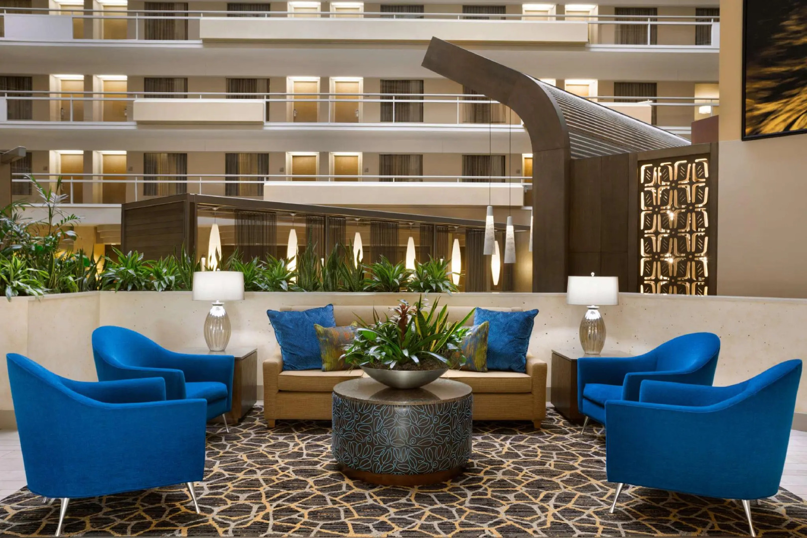 Embassy Suites by Hilton San Antonio Airport