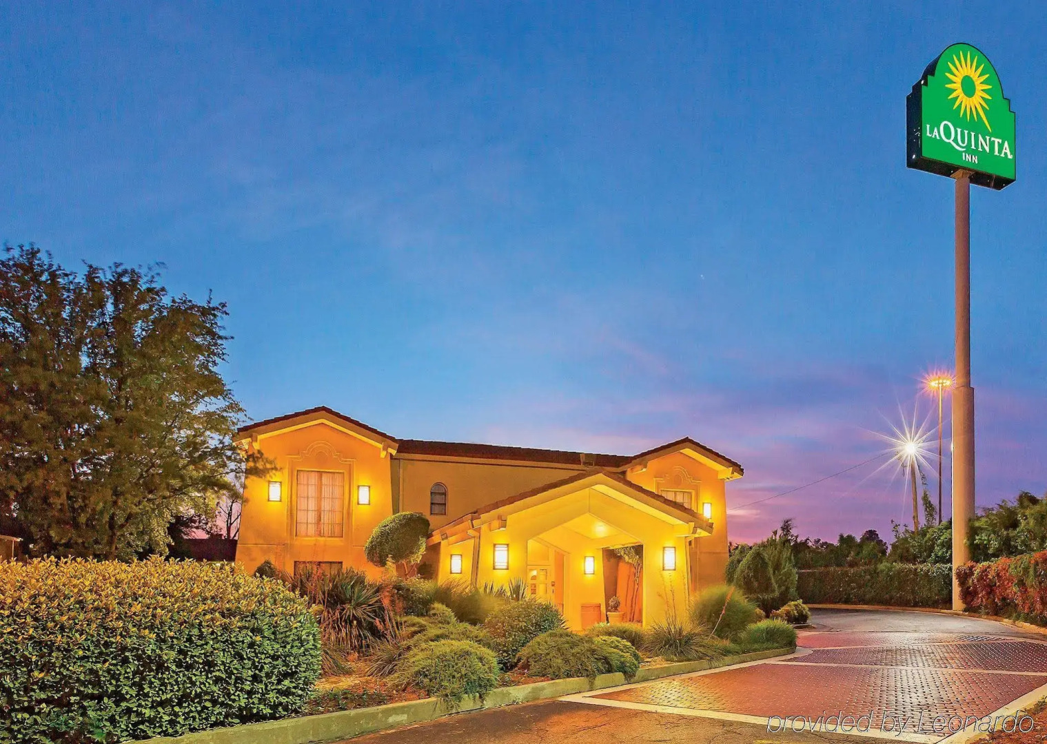 The Grand by Capital O Texarkana I-30