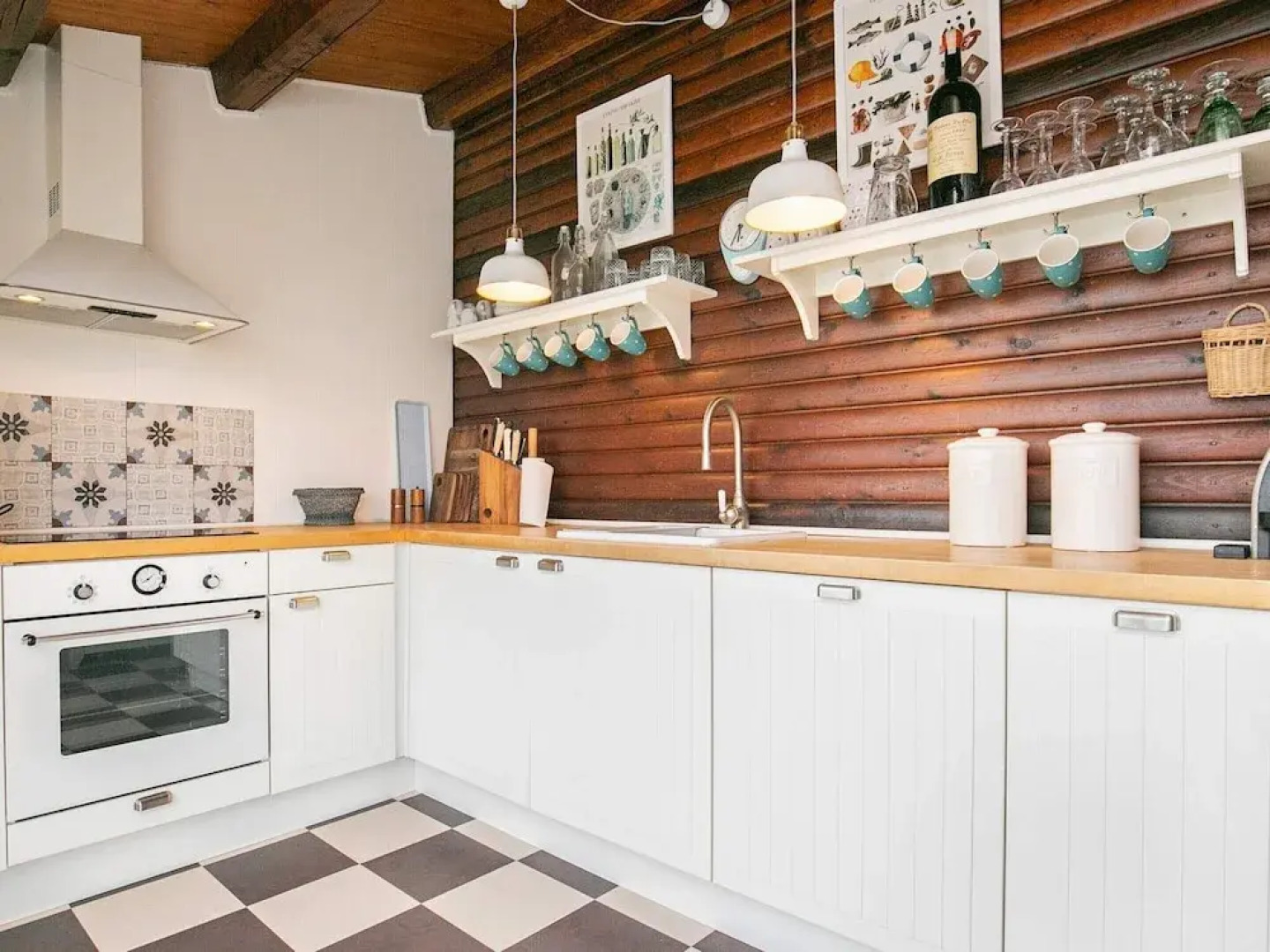 Røllike 24 holiday house