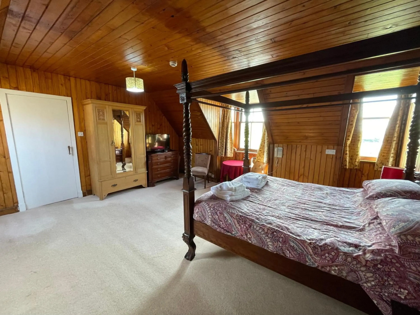 St Magnus Bay Hotel