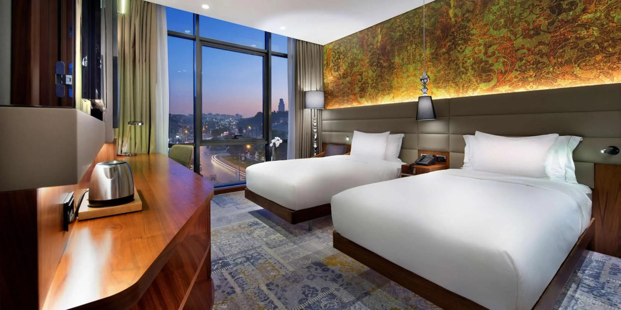 Holiday Inn London - Luton Airport by IHG