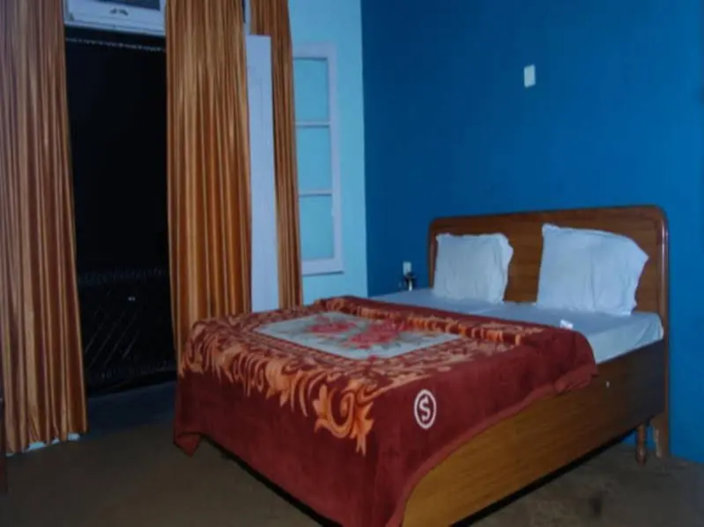 Hotel Holy Synod