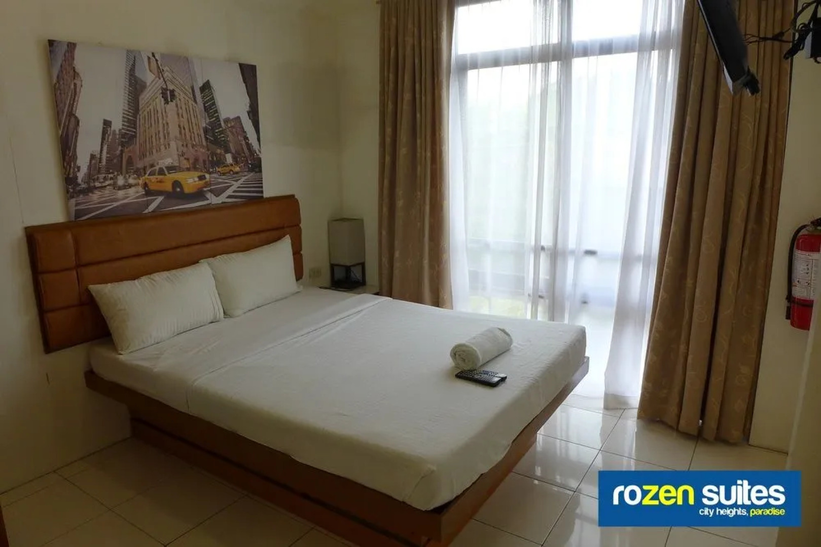 Rozen Suites Paradise