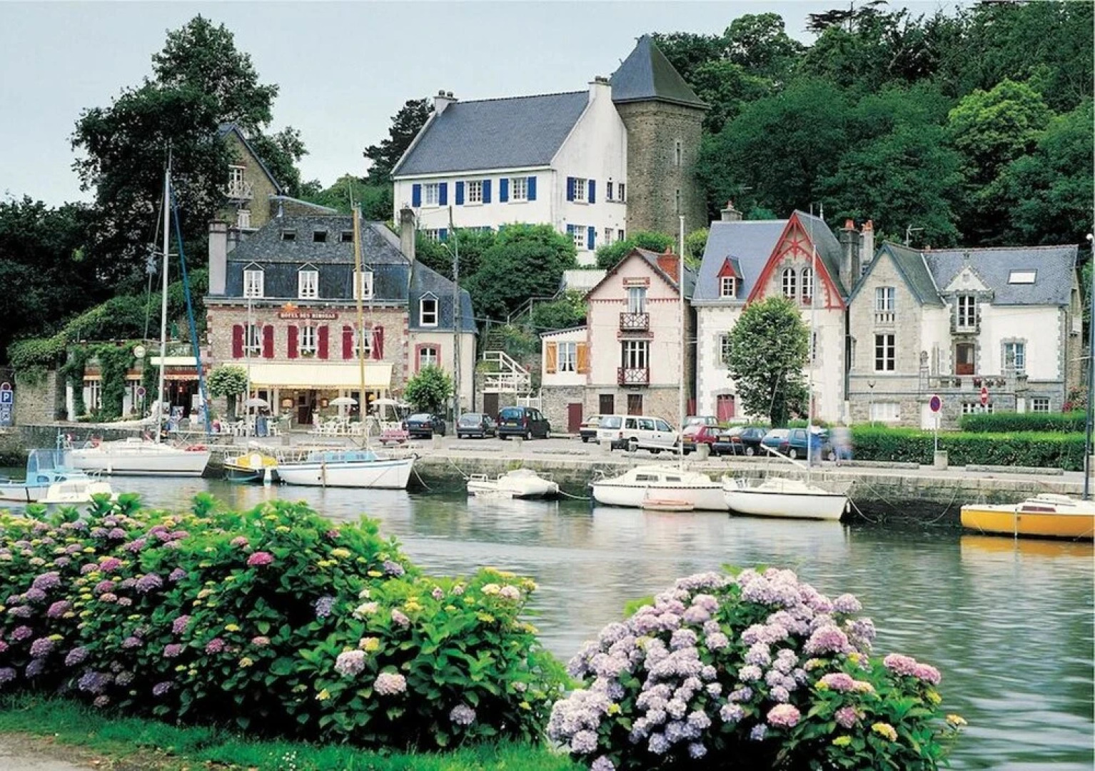 Property With 2 Bedrooms in Pont-aven, With Furnished Garden - 5 km Fr