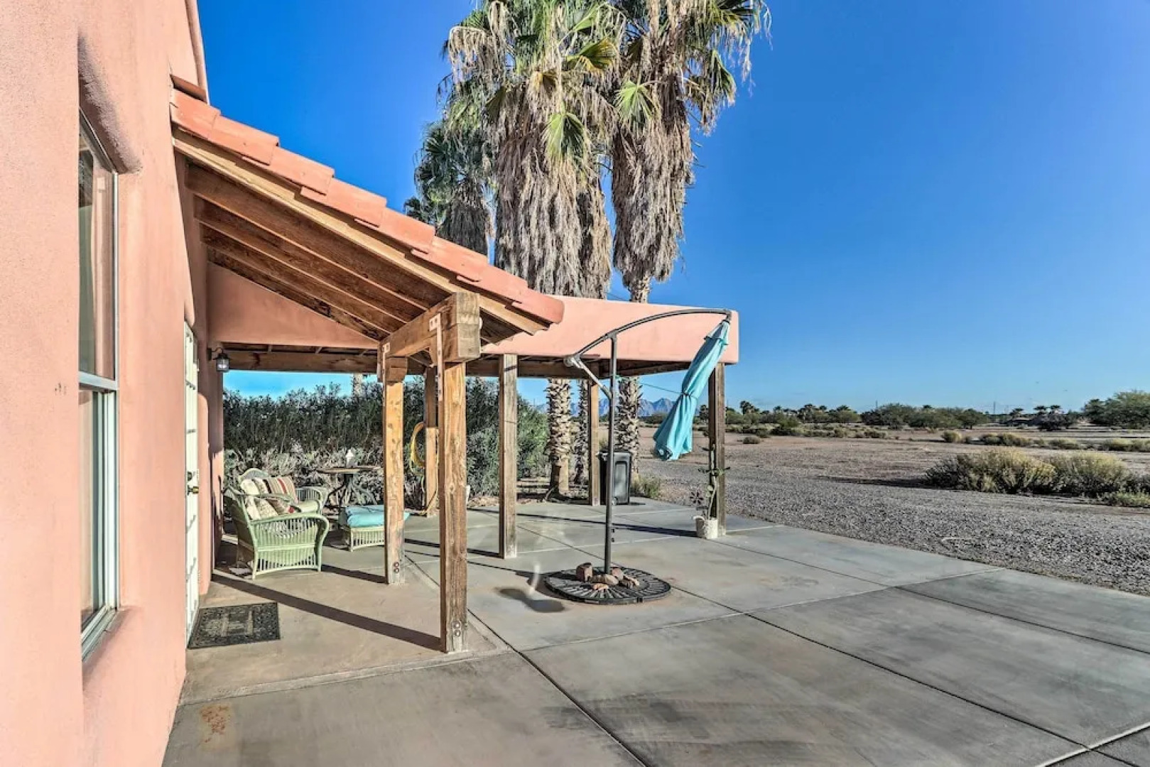 Eloy Desert Oasis w/ Courtyard & Pool Access!