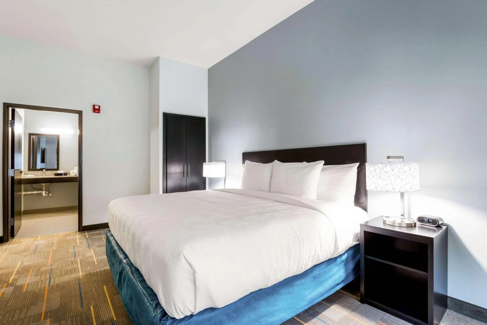 MainStay Suites Winfield - Teays Valley