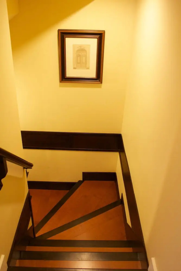 Kitsilano Home 2 Home