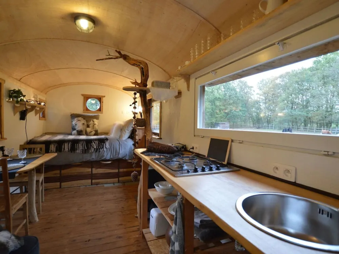 Charming Cottage in Zeeland with Hot Tub