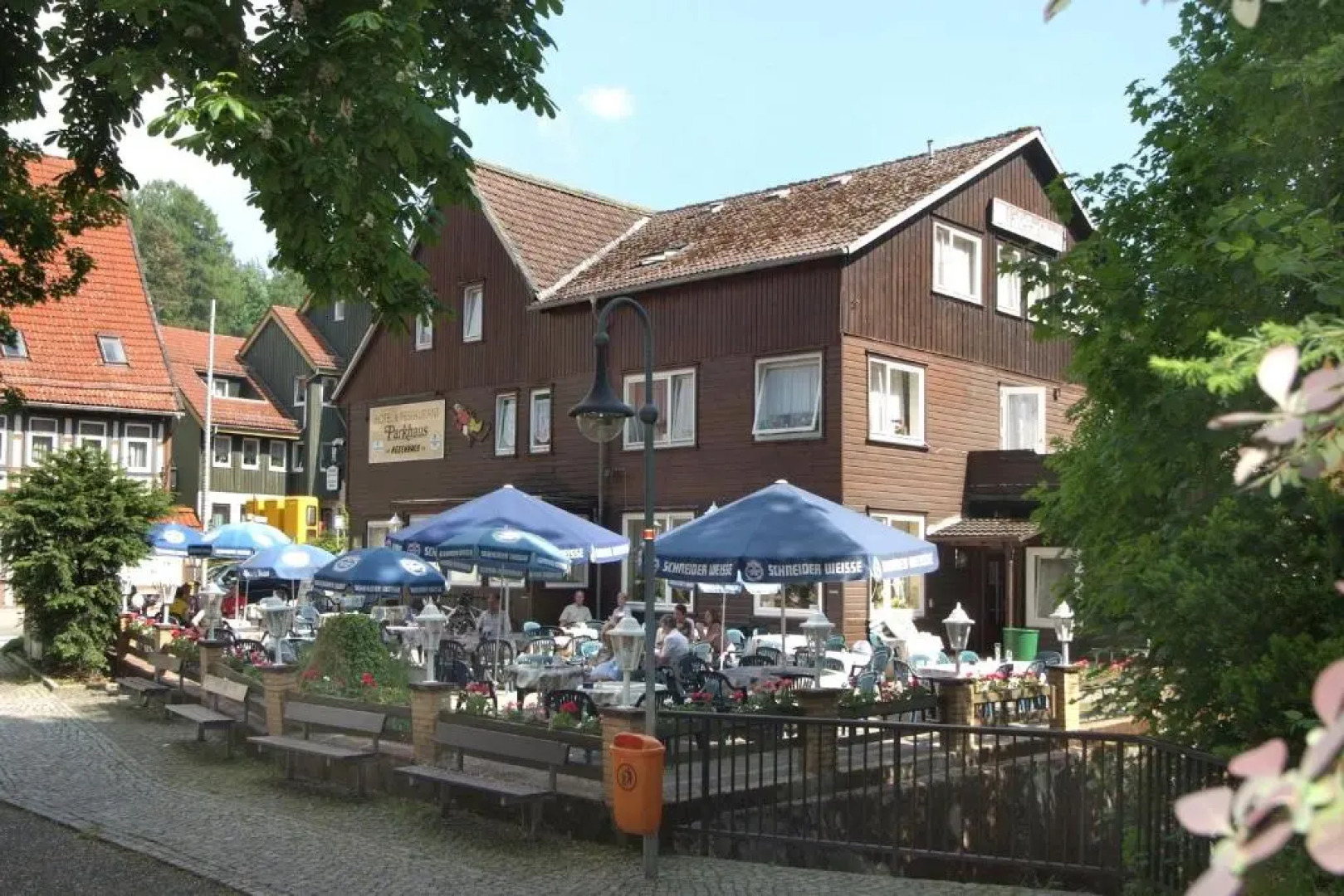 Hotel-Café-Restaurant Parkhaus