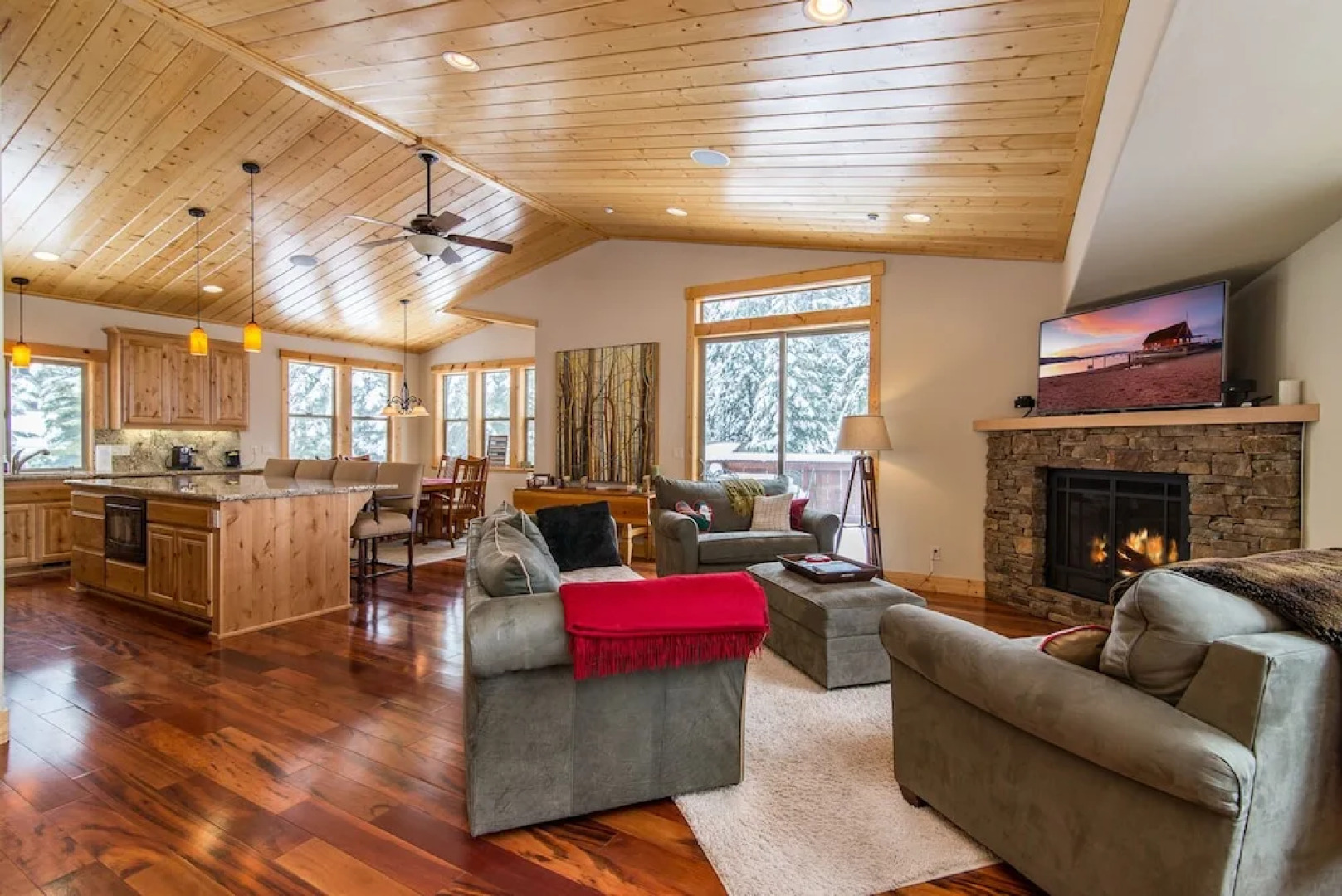 West Shore 7181 Home - 3 Br home by RedAwning