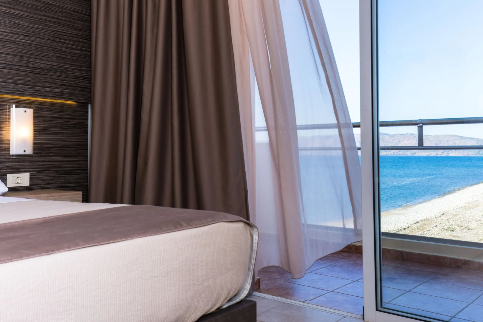 Sunny Bay Hotel