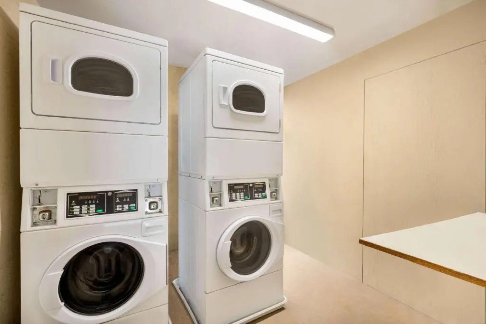 Days Inn Suites Wildwood