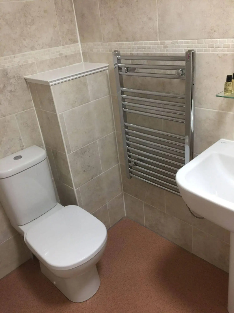 The Royal Victoria & Bull Hotel