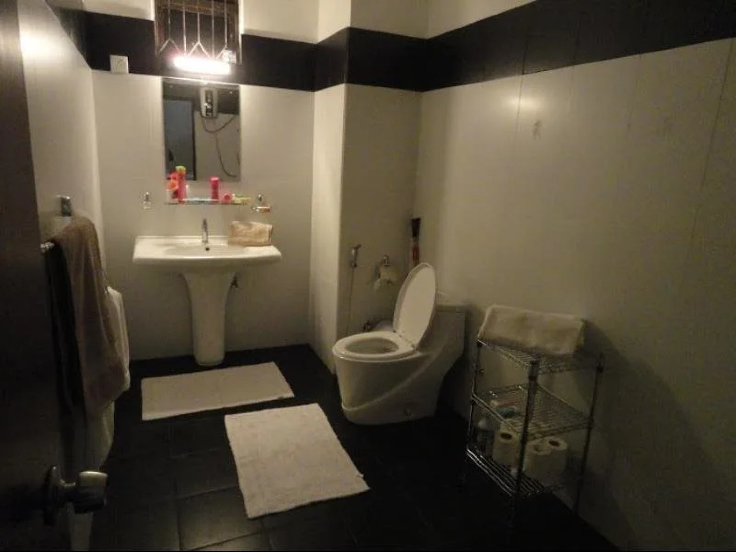 Lucky Plaza Home Stay