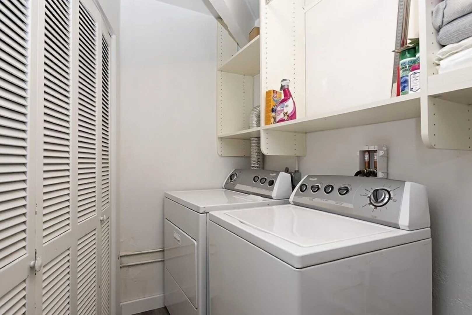 37 Mountain Laurel Drive 2br 2 Bedroom Home by Redawning