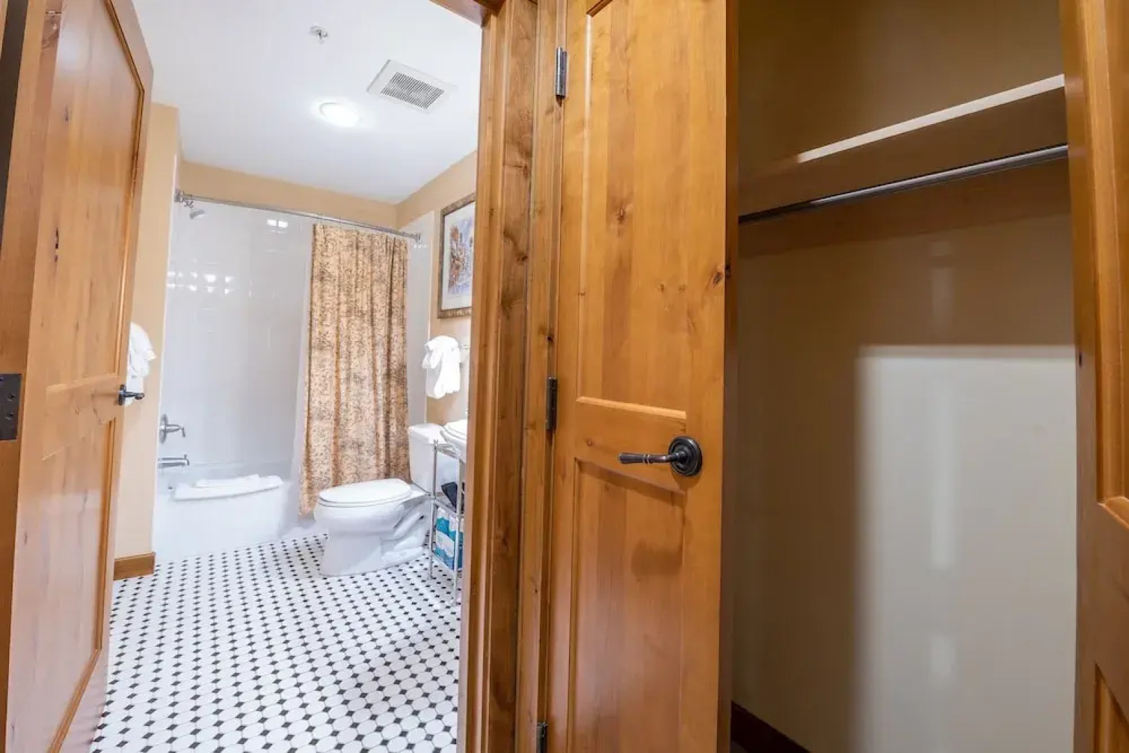 One Bedroom Condo with Large Balcony over Mountaineer Square 1 Condo - No Cleaning Fee! by RedAwning