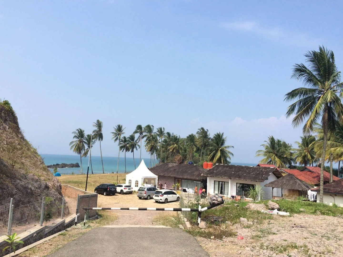 SAESEA Private Beach & Resort