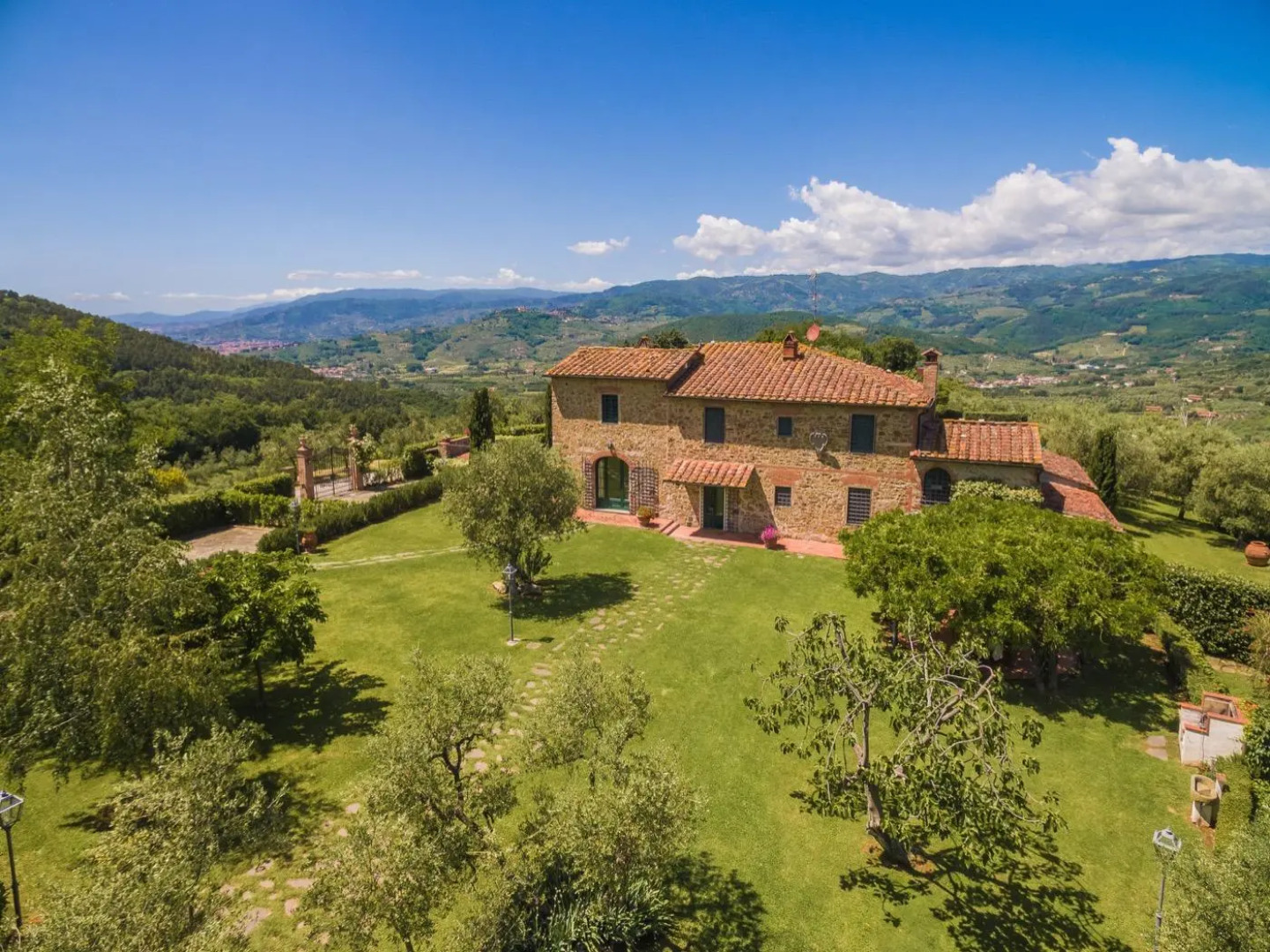 Villa il Ronco - Essence of Tuscany