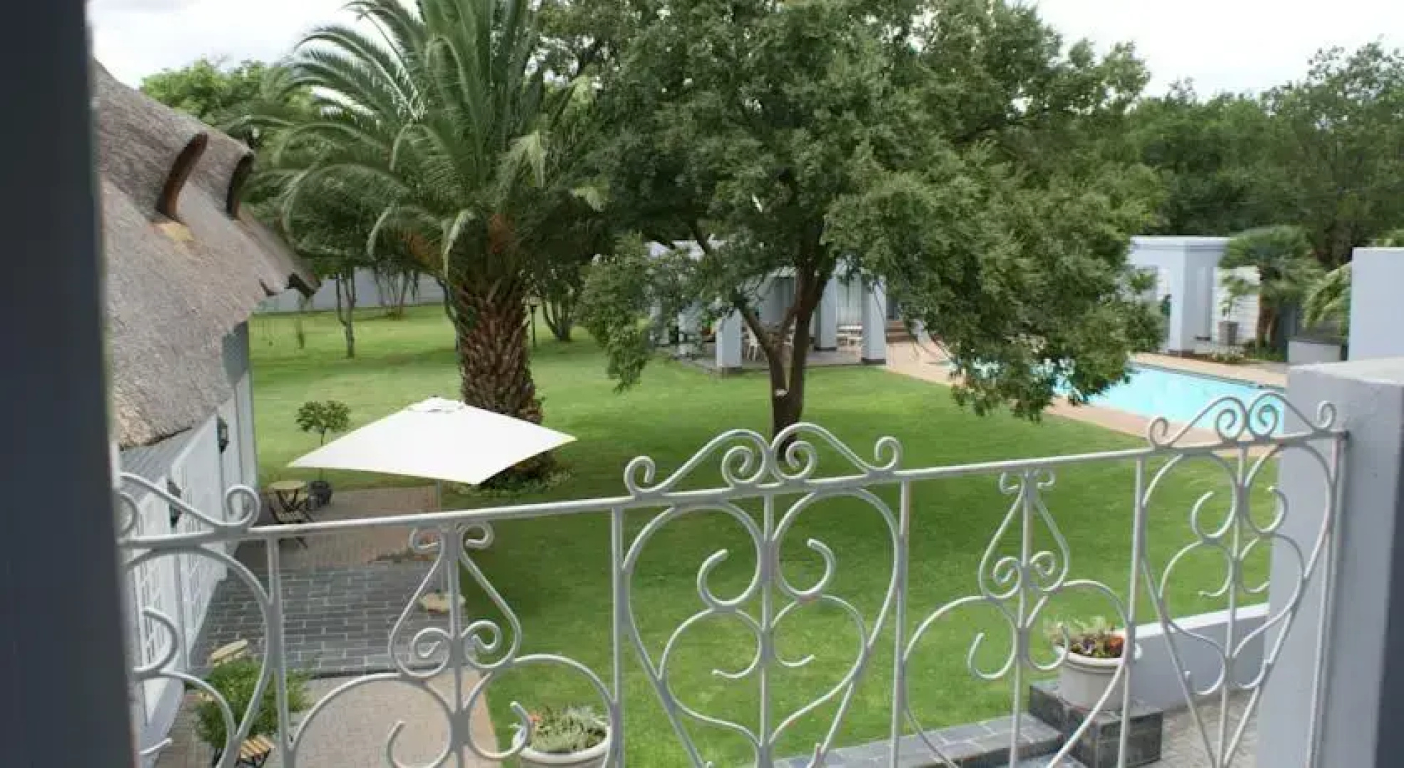 Bateleur Guesthouse