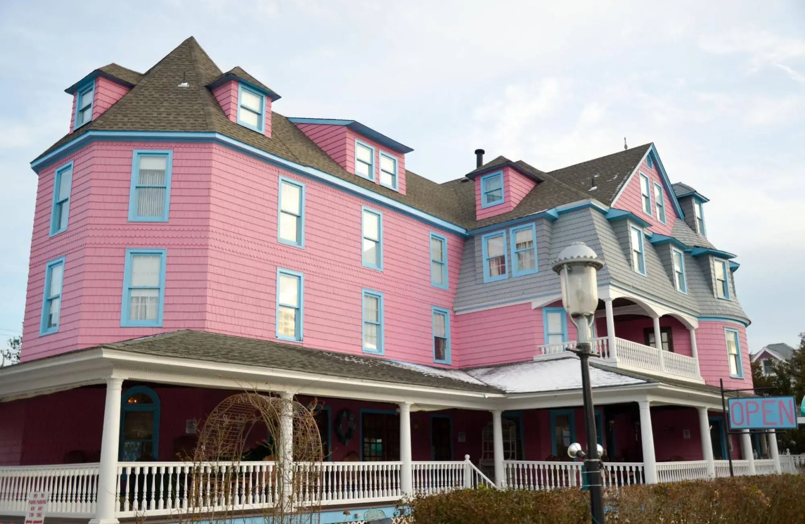 The Grenville Hotel and Restaurant