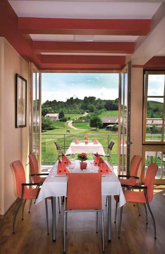 Hotel Wo Der Hahn Kräht