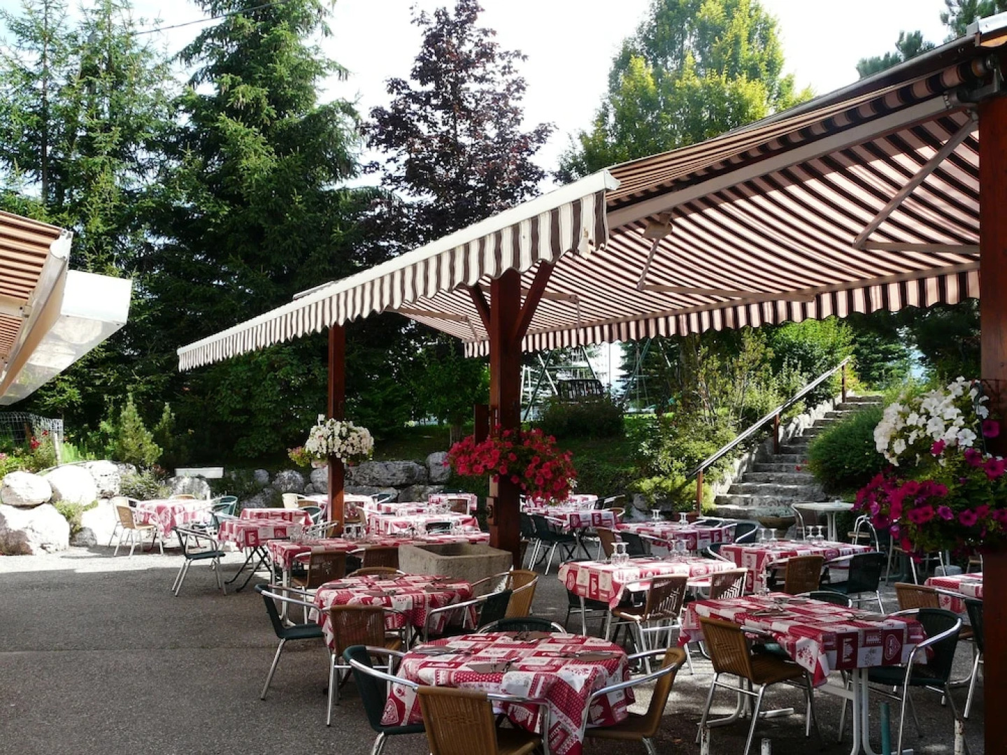 Auberge des Montauds - Hôtel & Restaurant