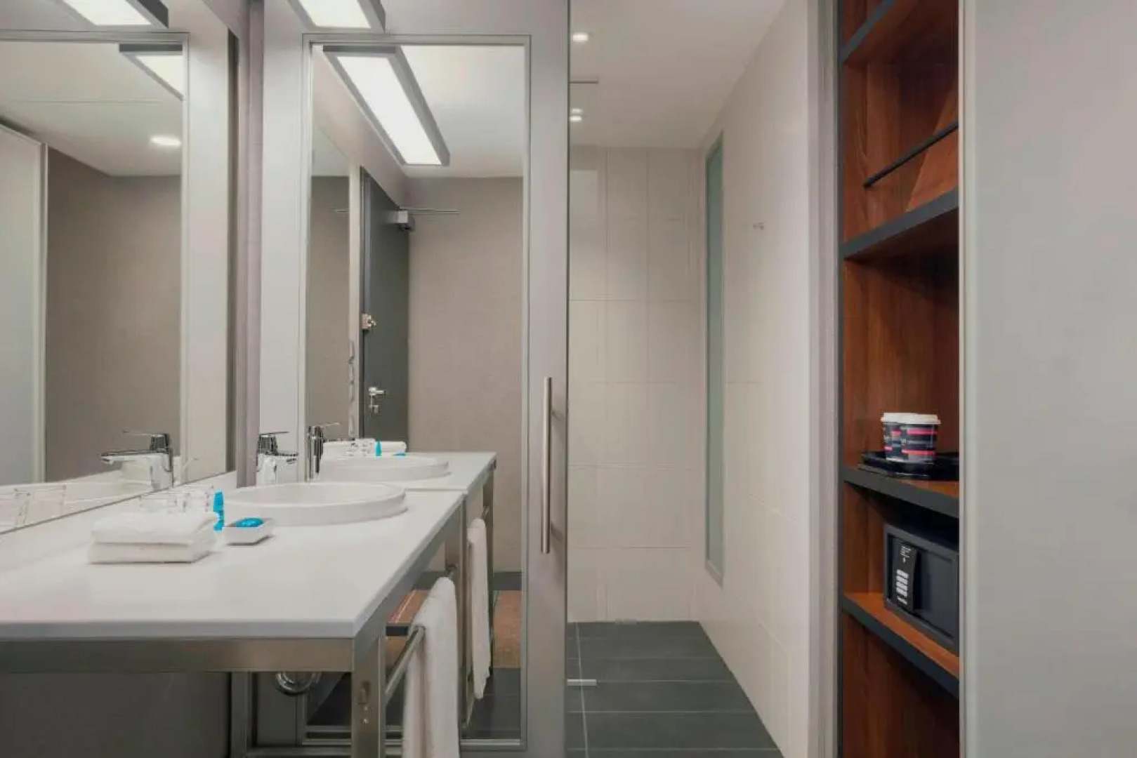 Sky Loft Hotel Kyiv by Rixwel