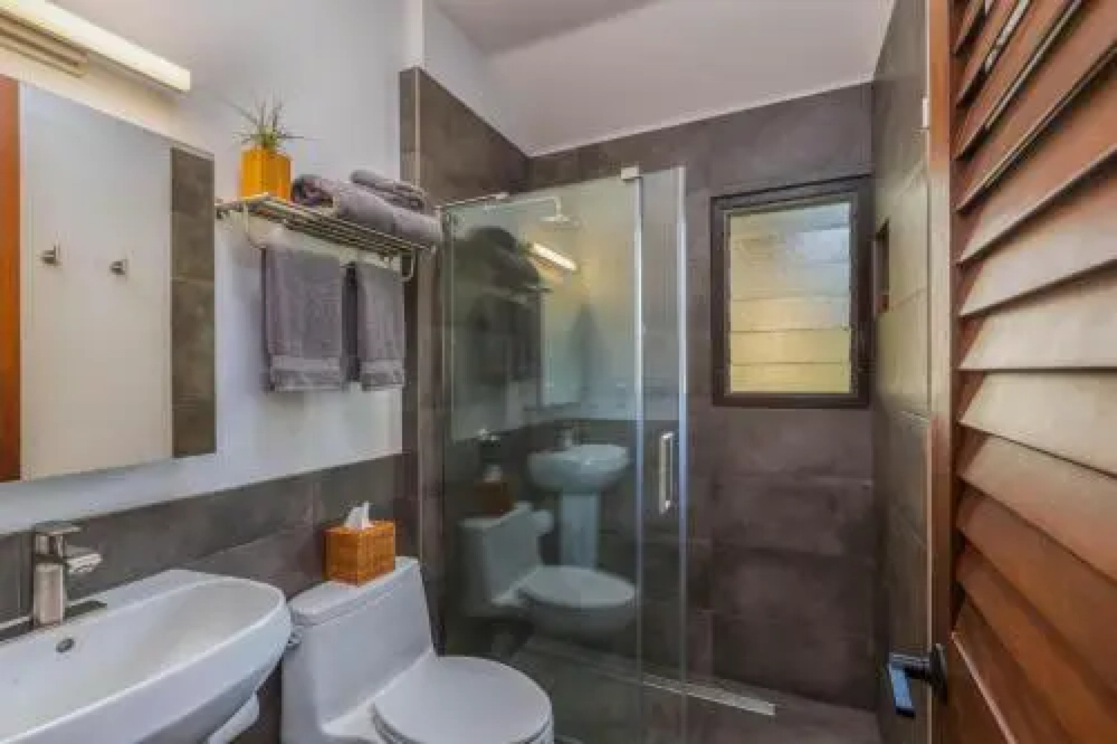 Kaha Lani Resort #218, Oceanfront 2 BR 2nd Floor