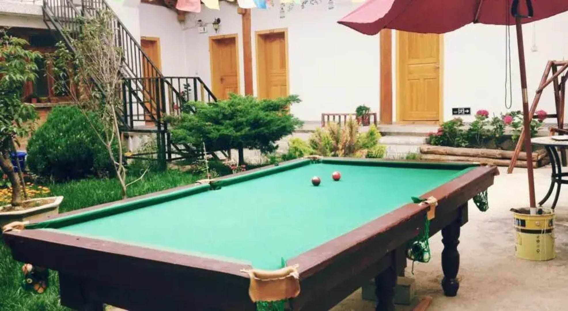 Shangri-la Ns Kitchen & Lodge