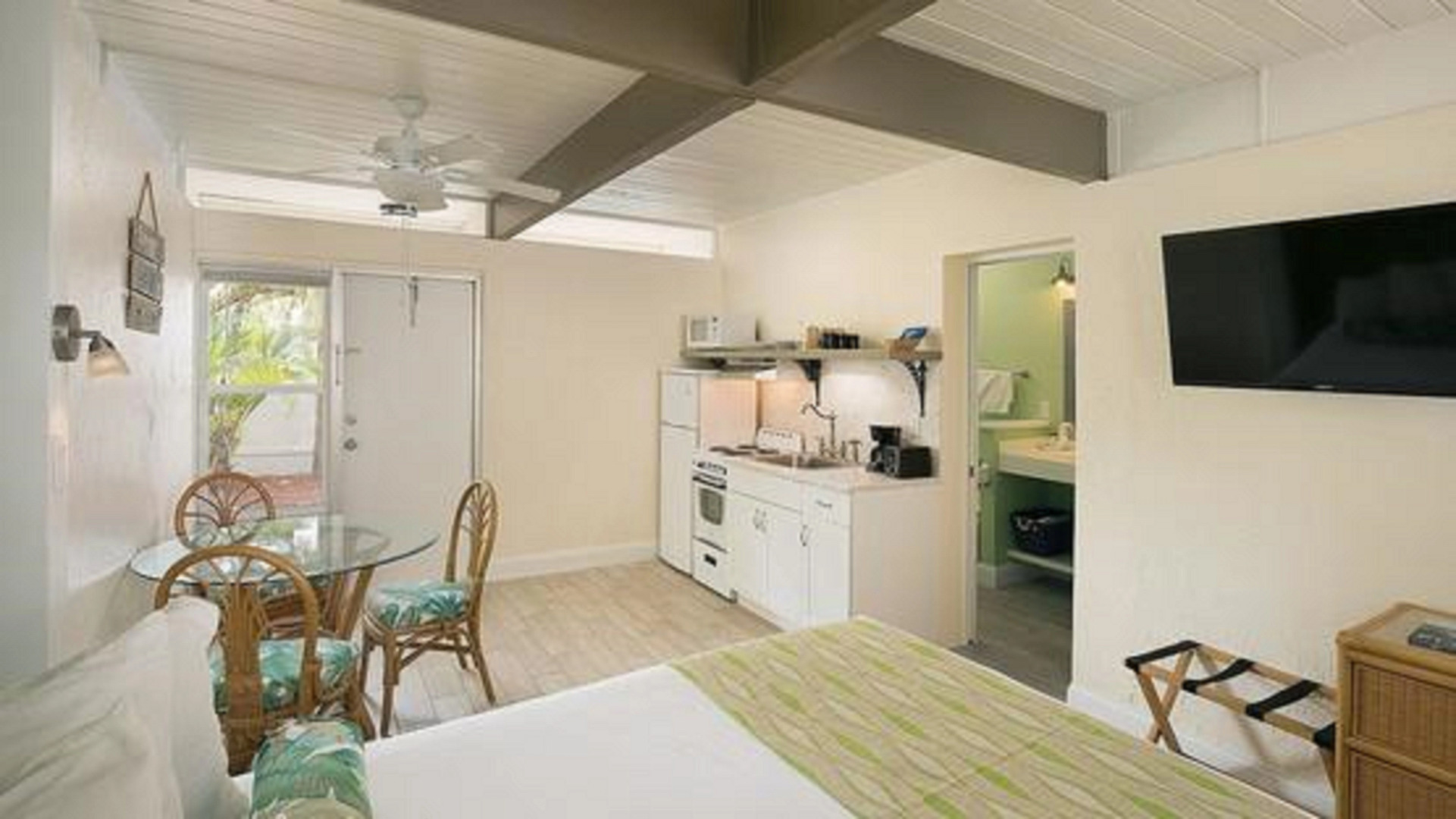 Outrigger Beach Resort