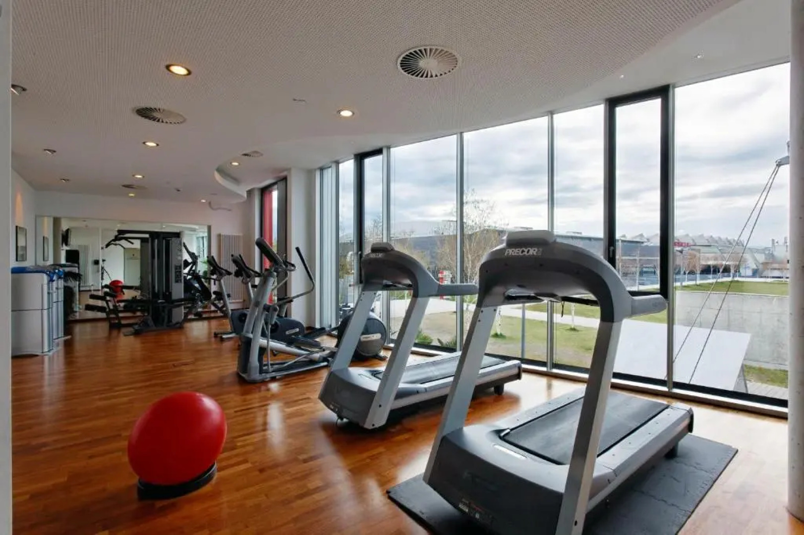 Hilton Garden Inn Stuttgart Neckar Park