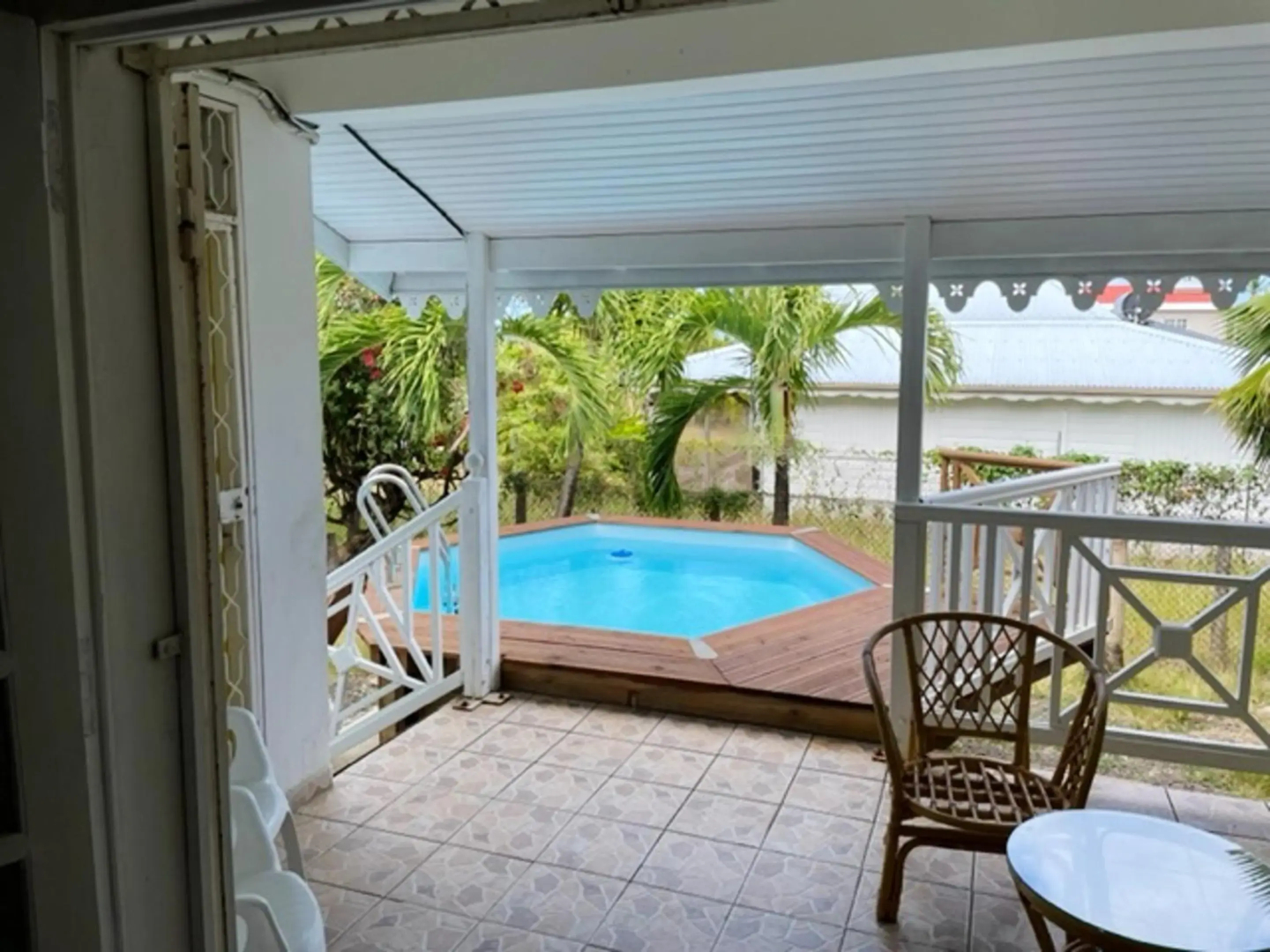 Villa de 4 chambres avec piscine privee jardin clos et wifi a Le Vauclin