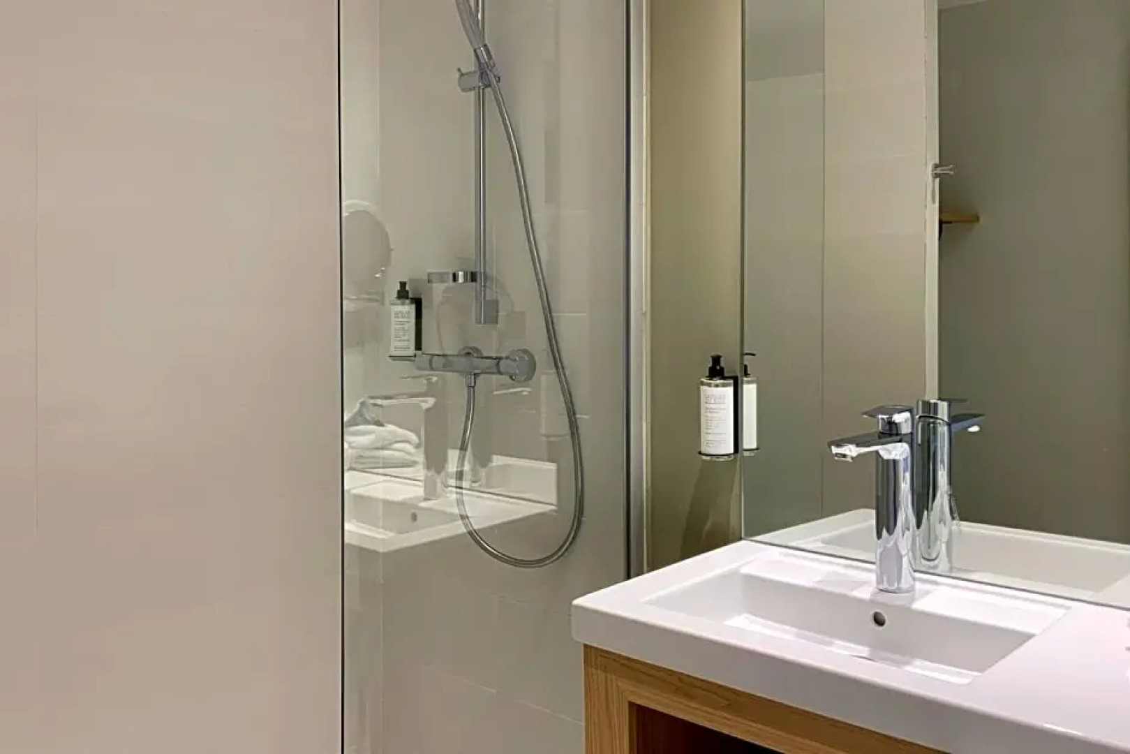 Hotel Akena Troyes - La Chapelle St-Luc