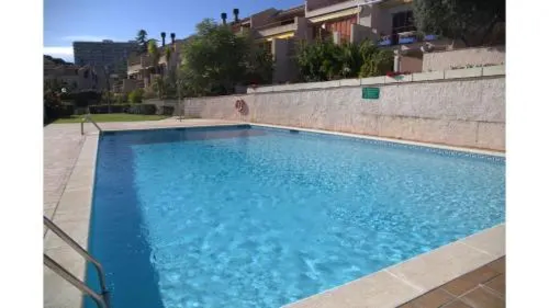 Margaret's Family House with pool and parquing