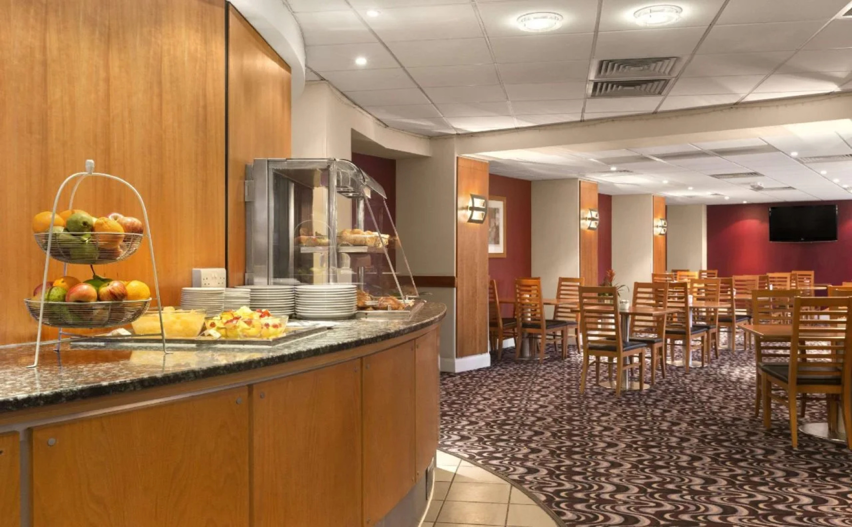 Waterloo Hub Hotel & Suites