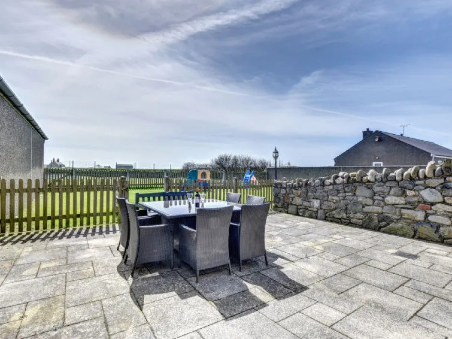 Holiday Home Sgubor y Rhyd