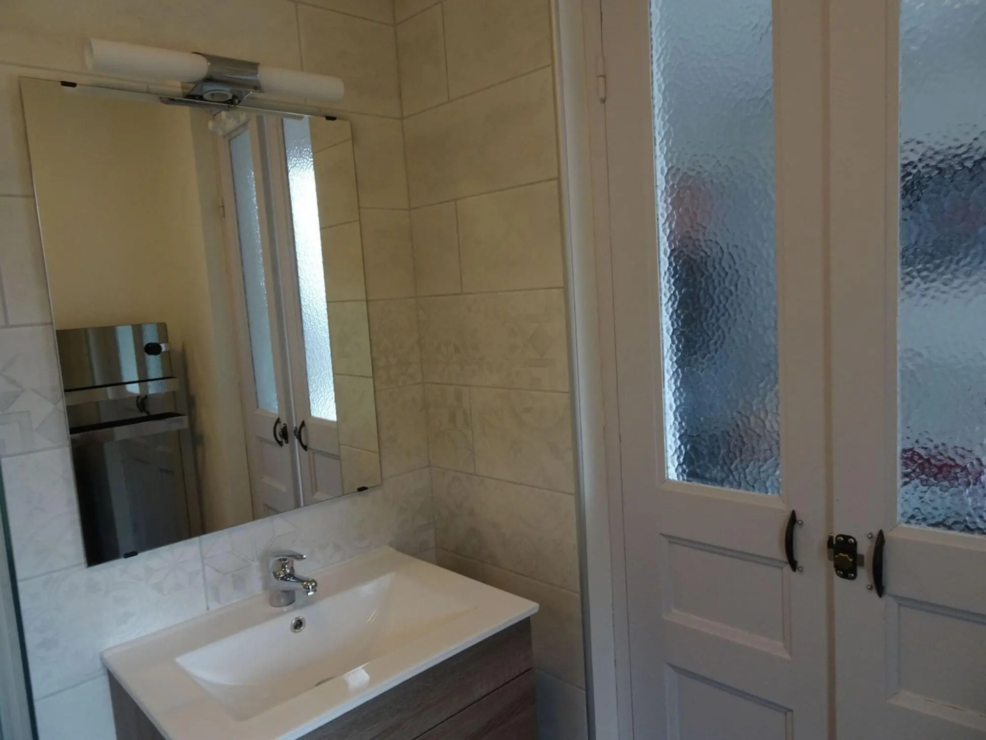 Bungalow in Gouville-sur-mer Near Beach