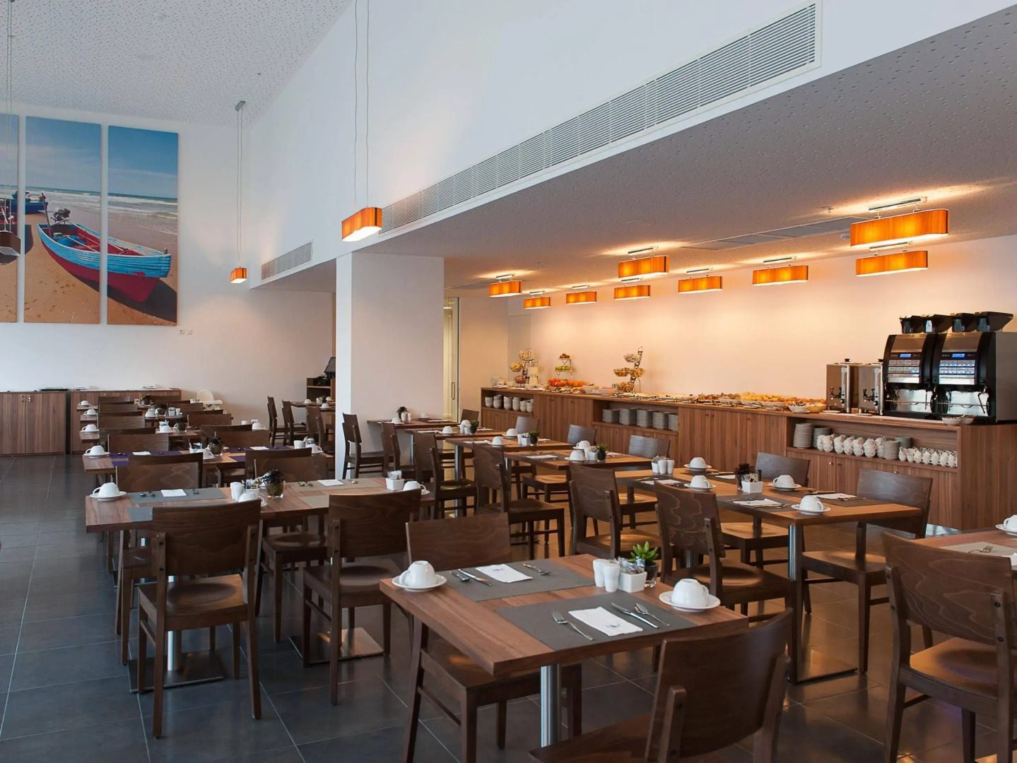 Eurostars Oasis Plaza Hotel