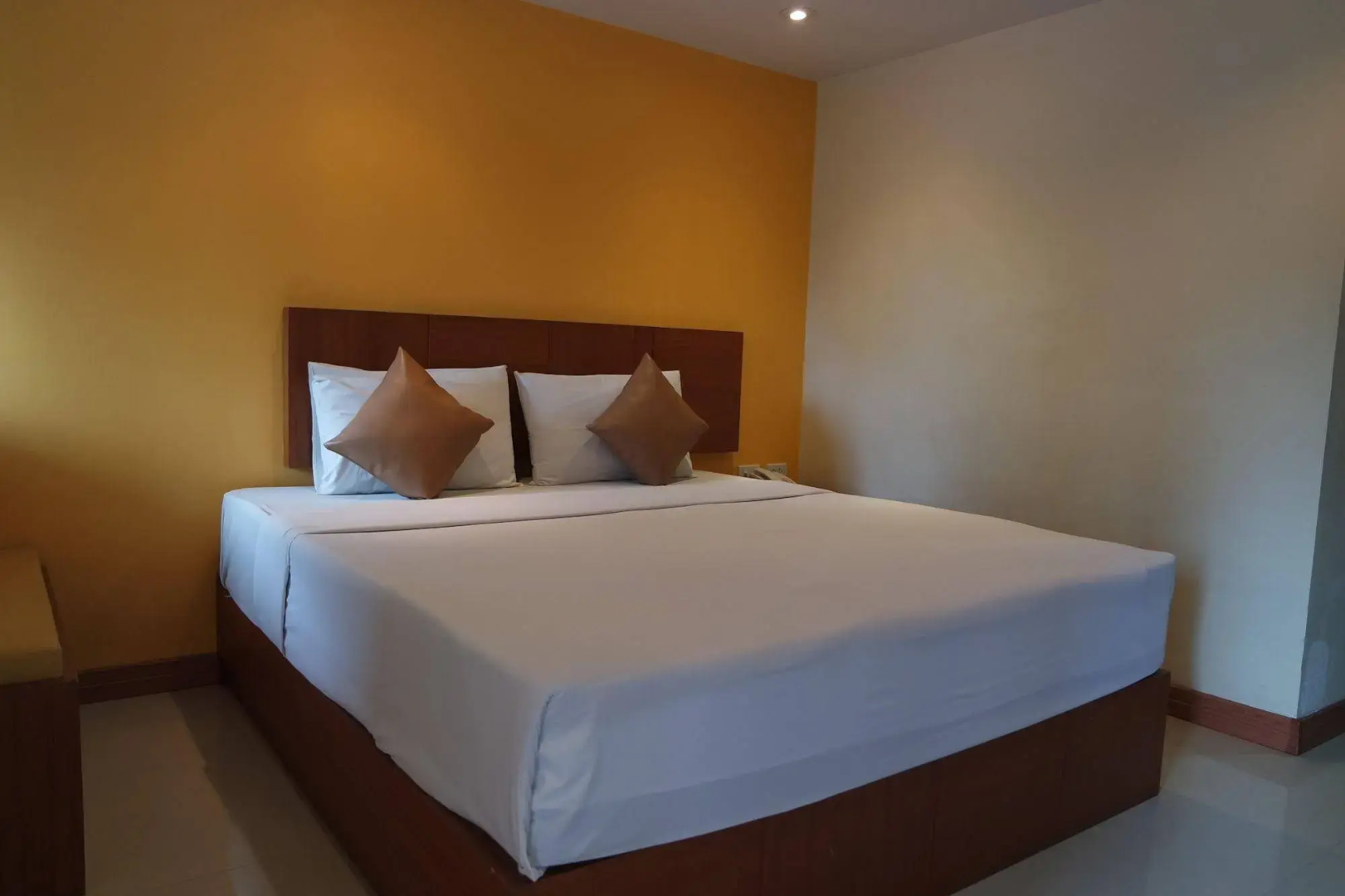 Twin Palms Resort