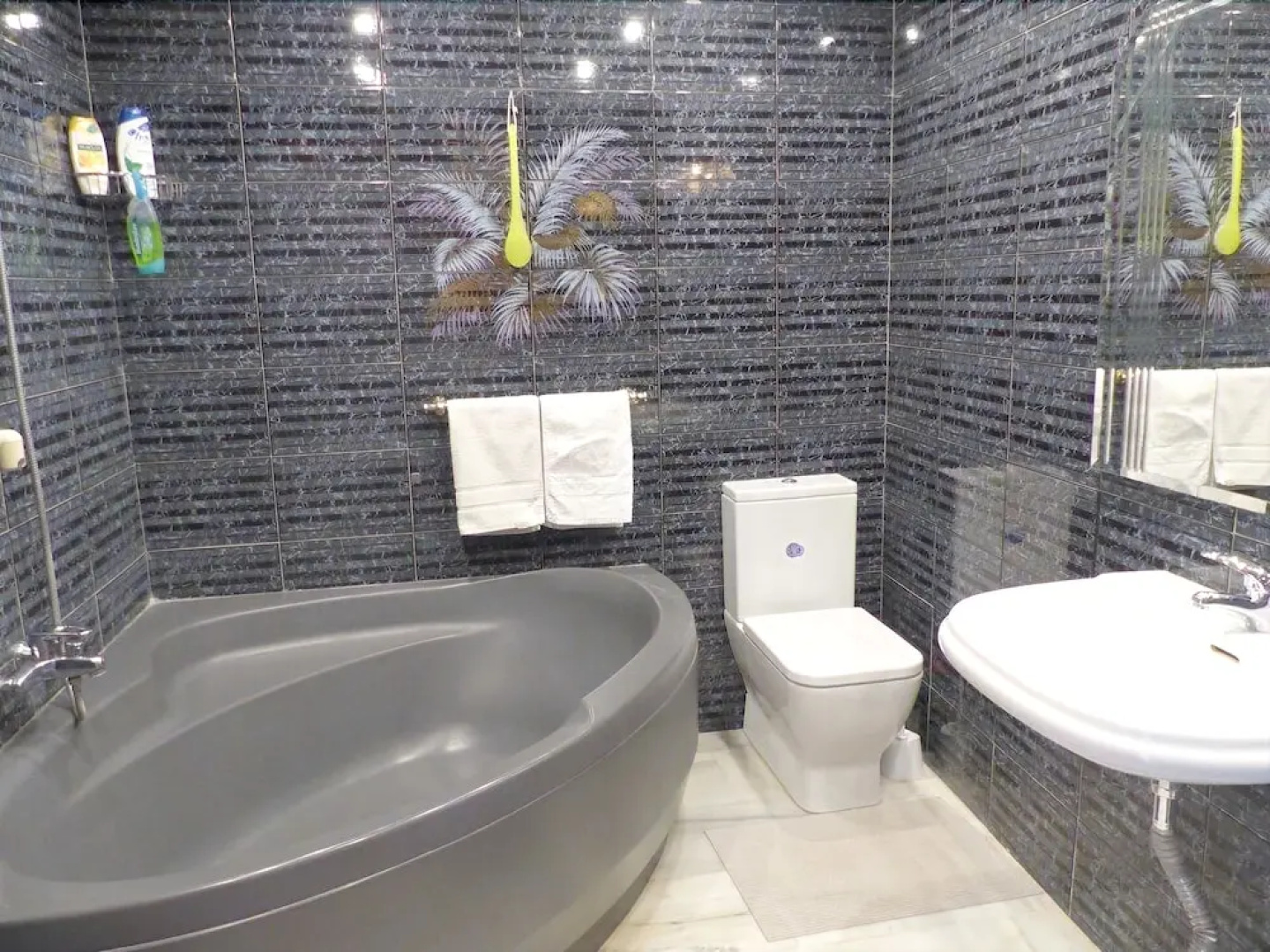 Private Rooftop Pool and Terrace Apartment Ref 87