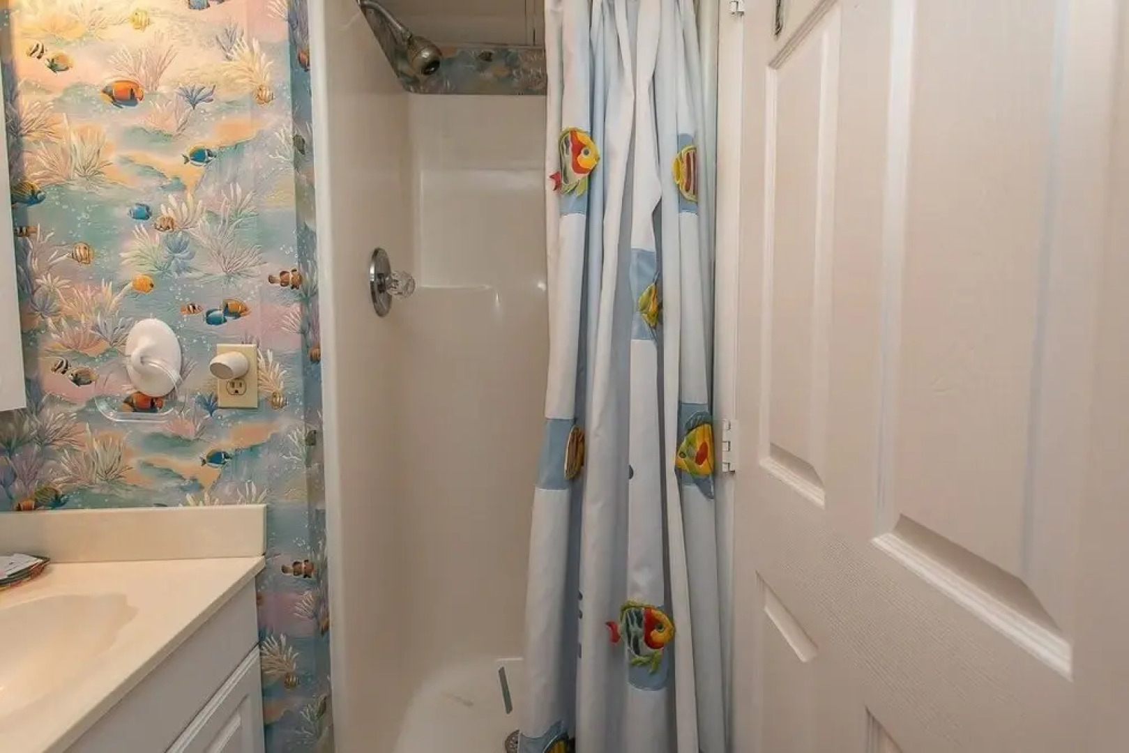 Royal Garden Resort 212 1 Bedroom Condo by Redawning