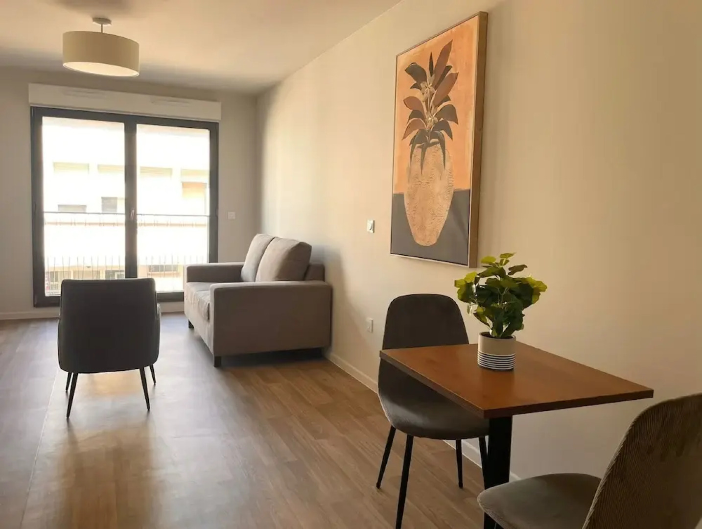 Zenao Appart'hôtels Châlons-en-Champagne