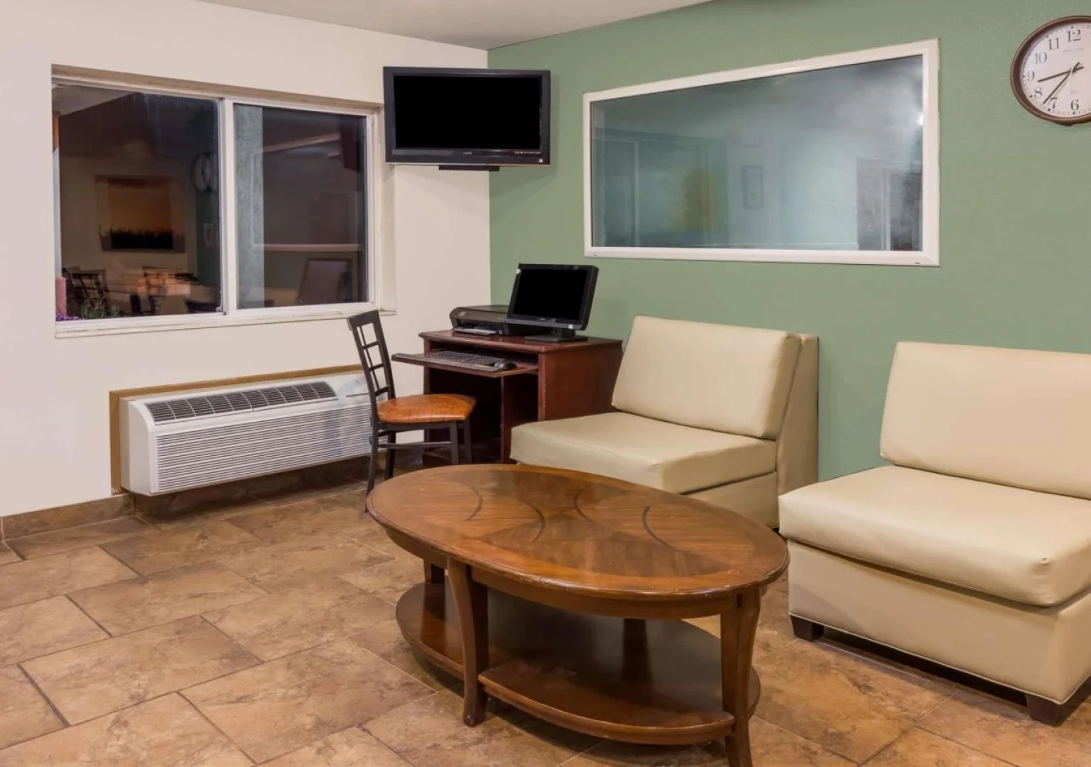 SureStay Plus Hotel by Best Western Bettendorf