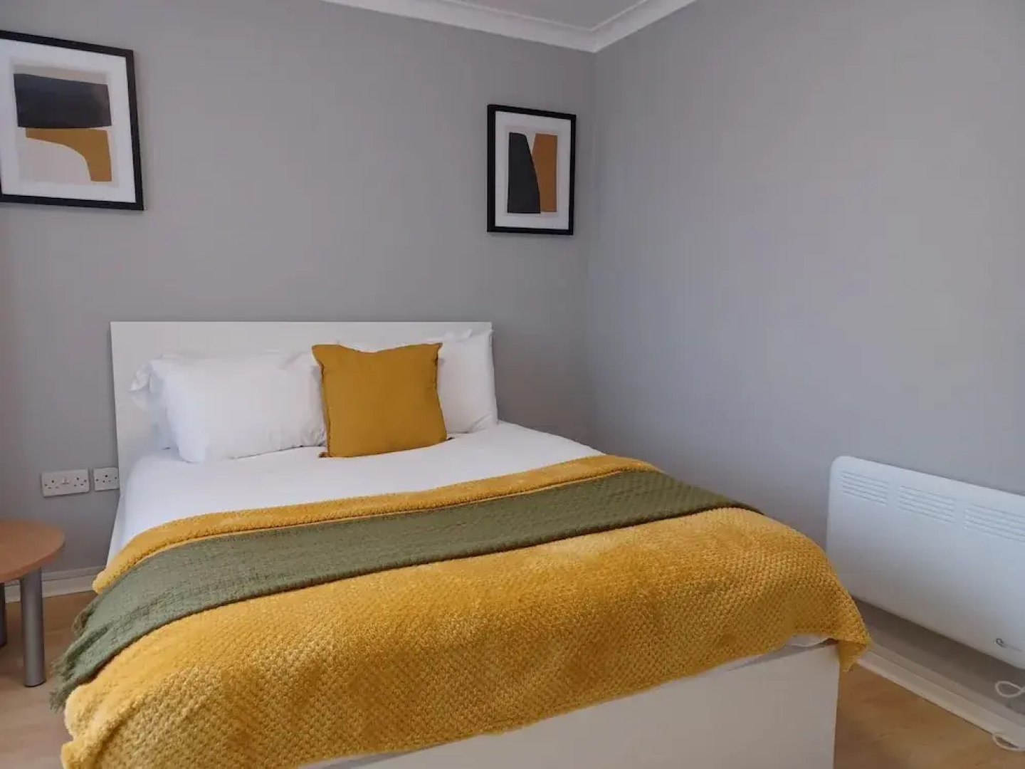 MALTING-GREEN DOOR-One Bedroom Apartment