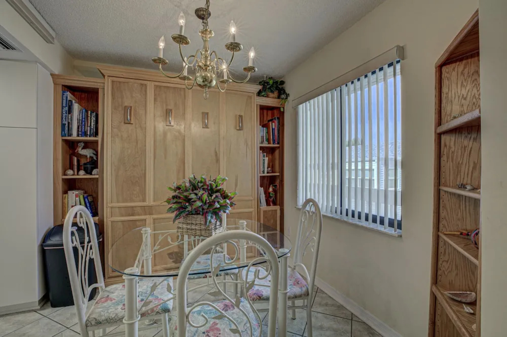 Beach Bay Breeze by Anna Maria