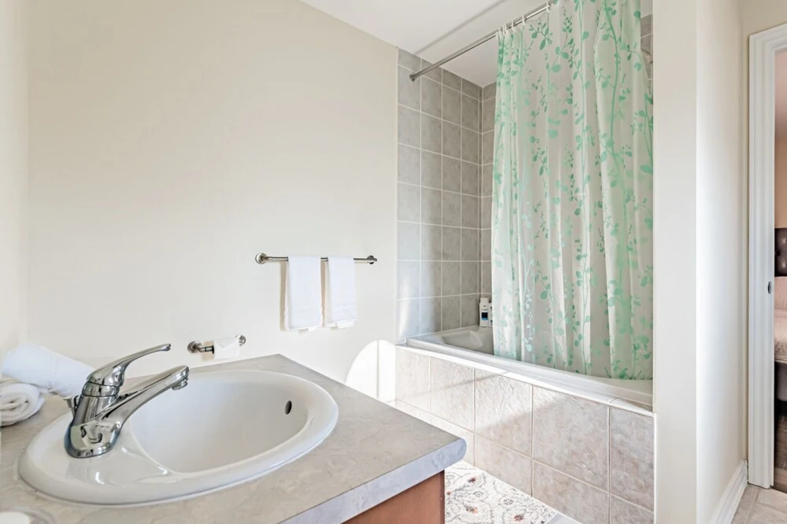 Lady Valentina Boutique Home