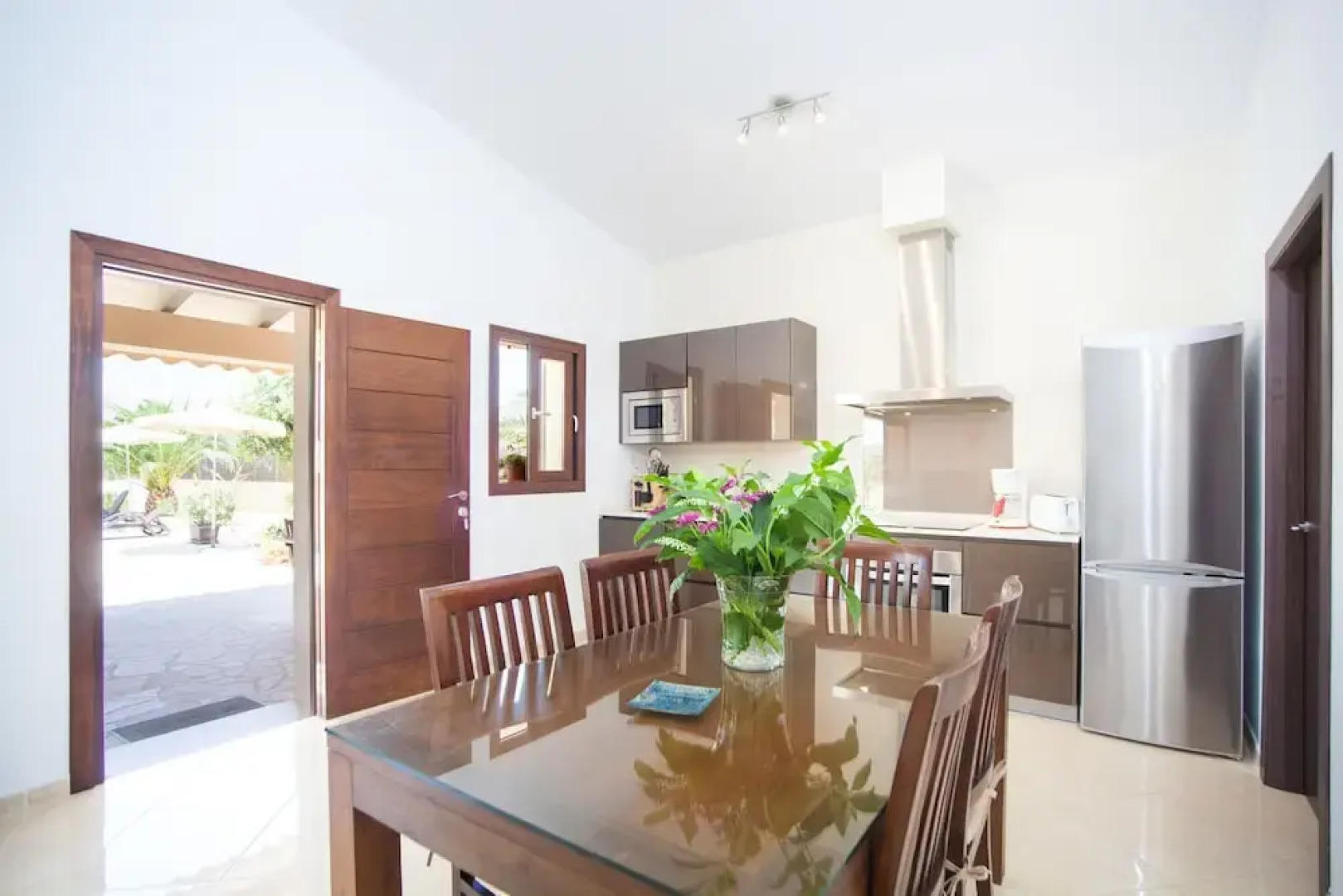 Villa With Pool & Terrace