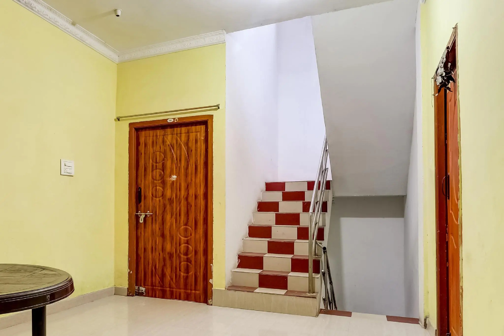 OYO 77321 Jayamuragan Stays