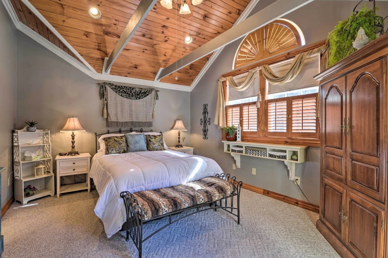 Private Family Home w/ Deck, Porch + Forest Views!